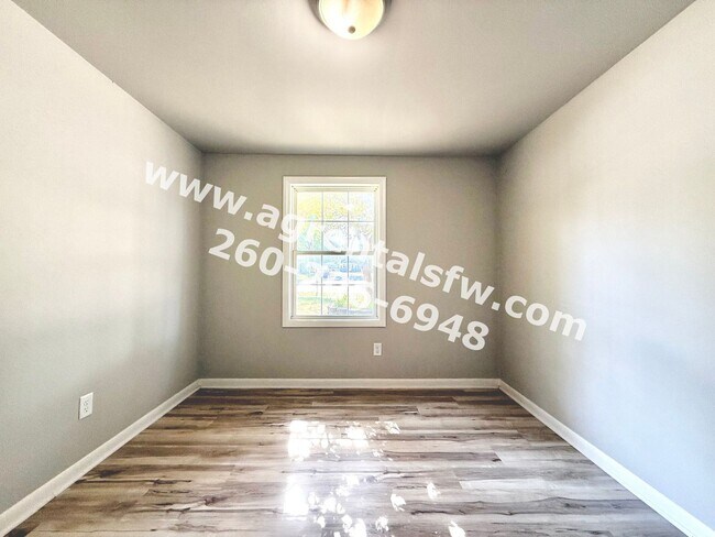 Building Photo - 802 Goshen Ave