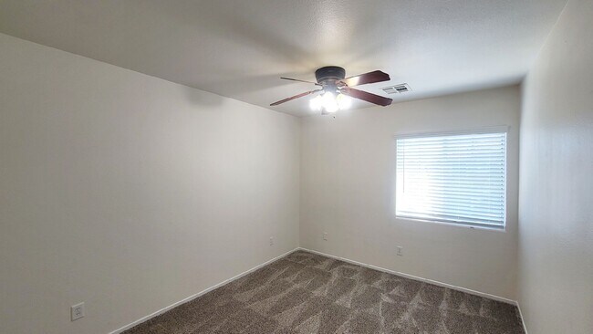 Building Photo - 9452 Plover Falls Ave