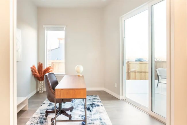 First floor office - 6245 Hanover St