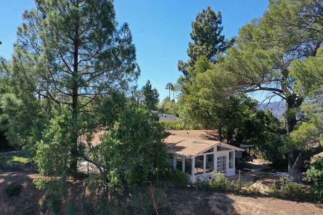 Building Photo - 279 Starlight Crest Dr