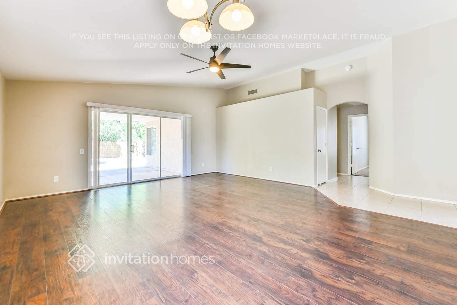 Building Photo - 706 S Golden Key St