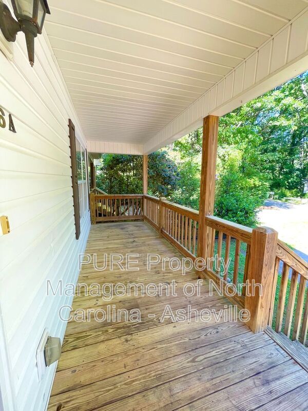Building Photo - 16 Evergreen Ave