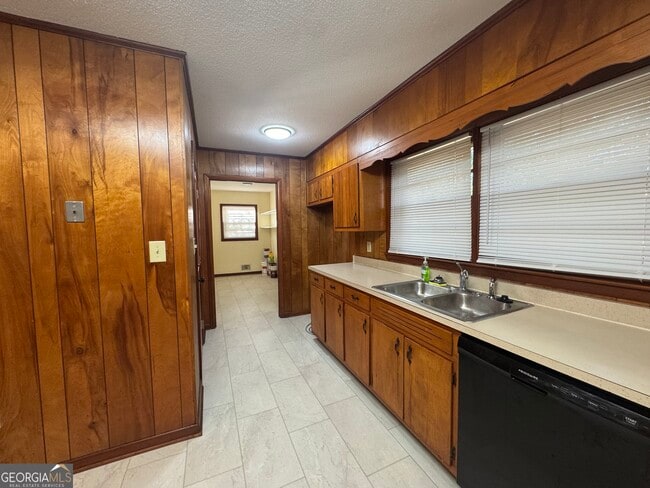 Building Photo - 17 Bunny Hop Trail