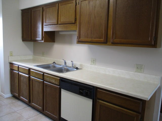 Building Photo - 206 Ann Cir