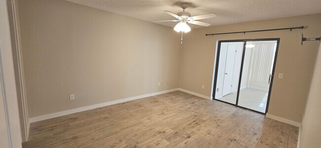 Building Photo - 542 Belltower Ave
