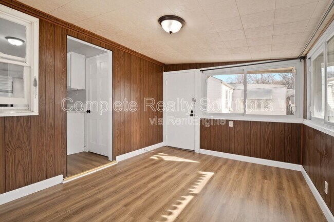 Building Photo - 8118 Blanchard Dr