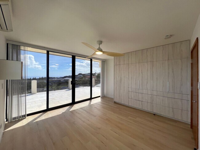 Building Photo - Waialae Iki | Nearly 5,000 Sq. Ft. with Breathtaking Ocean Views