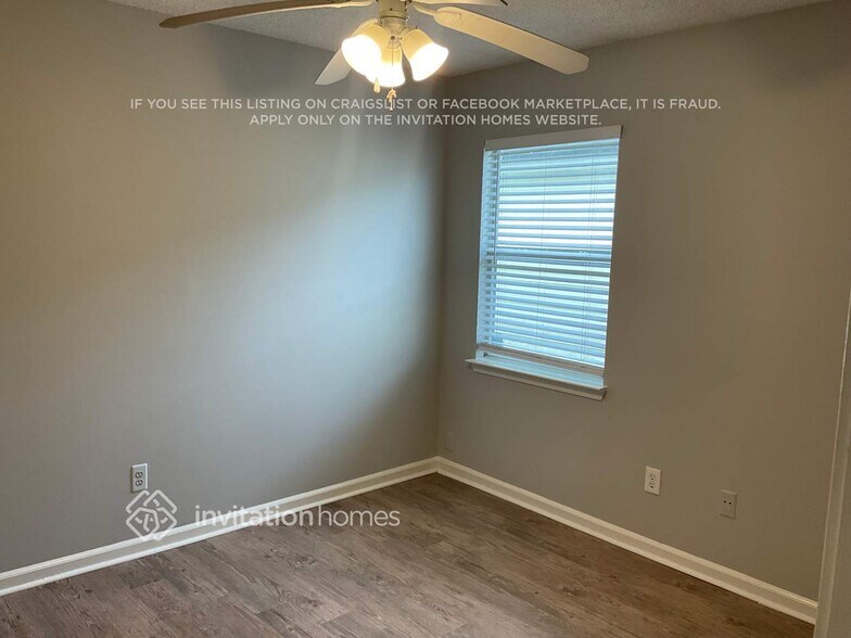 Building Photo - 3852 Autumn Leaf Ct