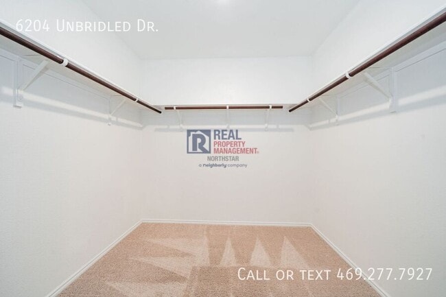 Building Photo - 6204 Unbridled Dr