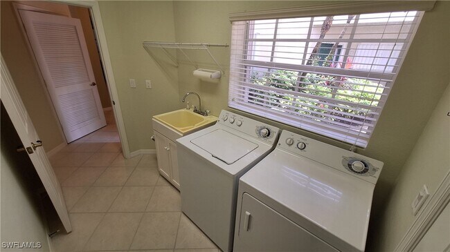 Building Photo - 5630 Sherborn Dr