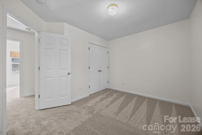 Building Photo - 17622 Cambridge Grove Dr