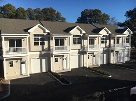 Building Photo - 1105 Courage Ct