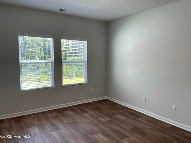 Building Photo - 1157 State Rd 1157
