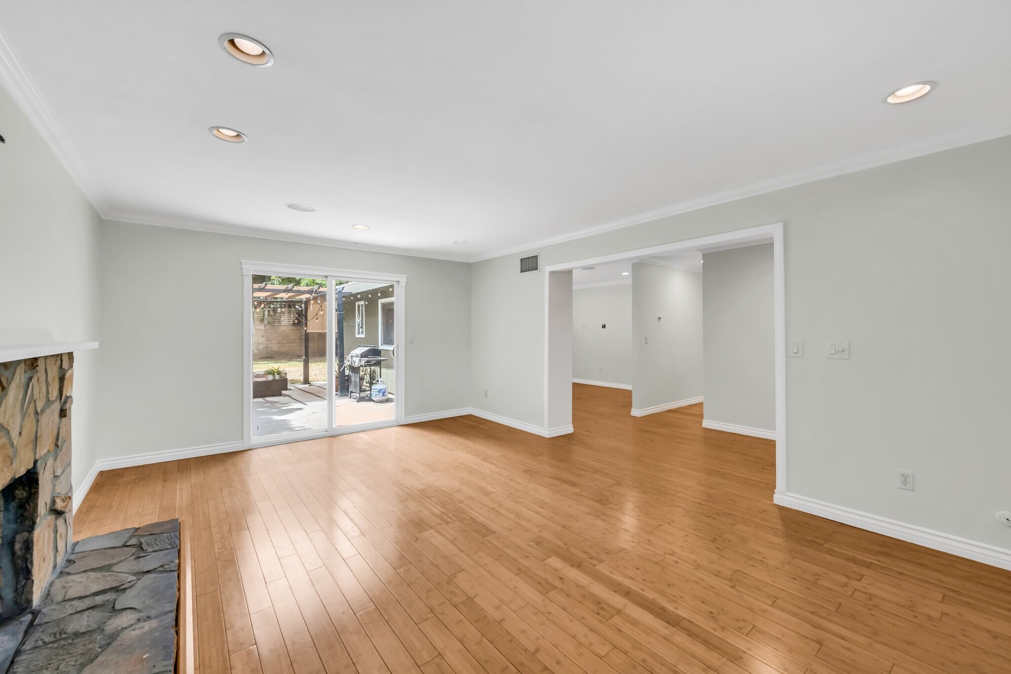 Building Photo - 13004 Lull St