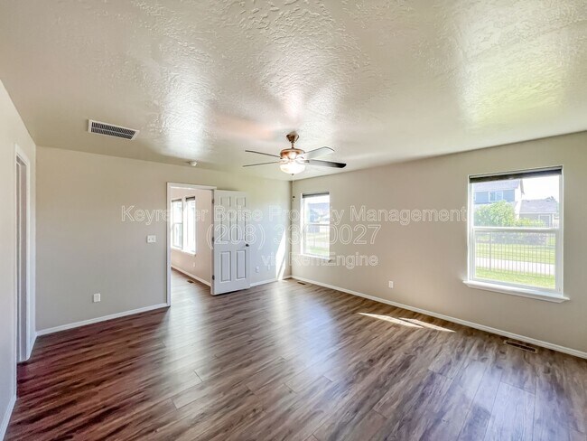 Building Photo - 2474 N Iditarod Way