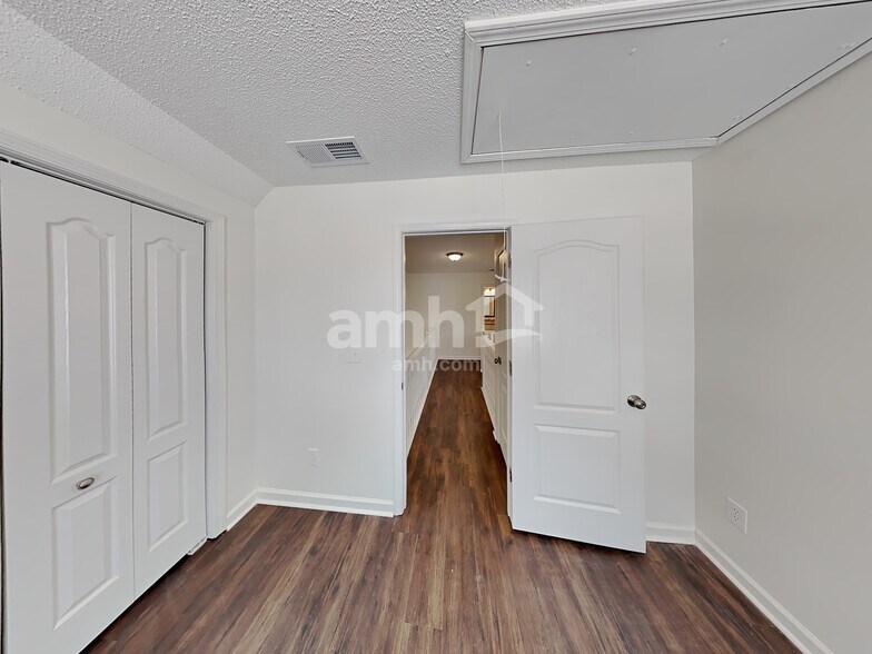 Building Photo - 378 Moreland Cir