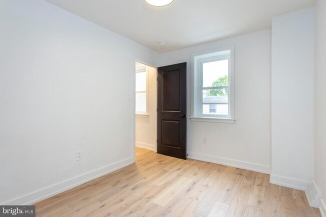 Building Photo - 2120 Ellsworth St