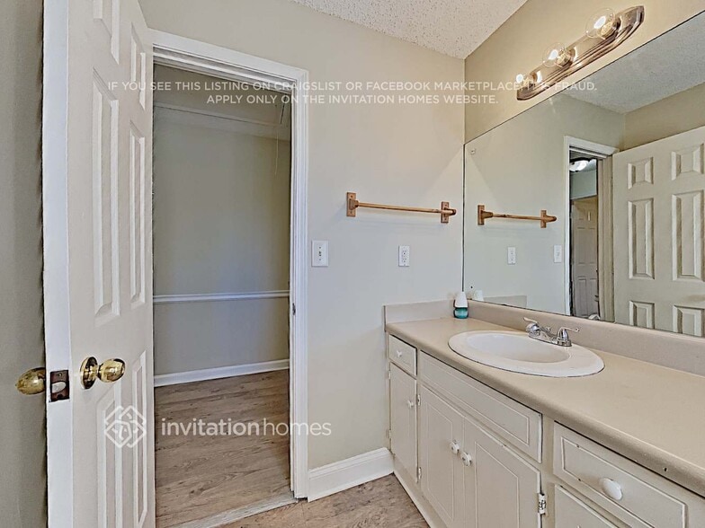 Building Photo - 3626 Woodberry Dr NW