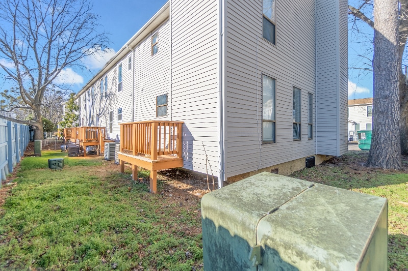 Building Photo - 4726 Hollis Rd