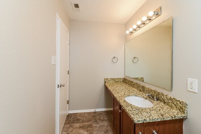 Building Photo - 5112 Brynfield Ct