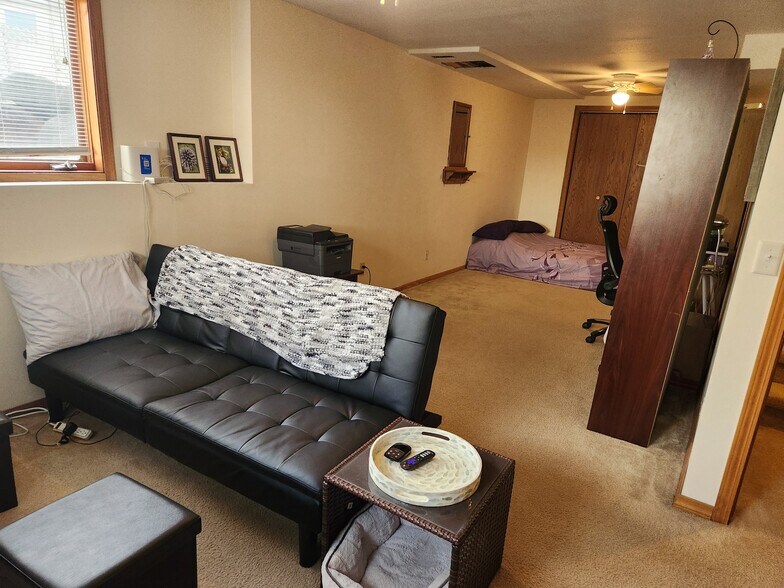 Building Photo - 71XX E Valley Ridge Dr