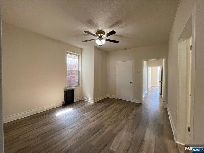 Building Photo - 115 Park Ave