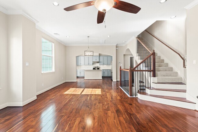 Building Photo - 5610 Kiam St