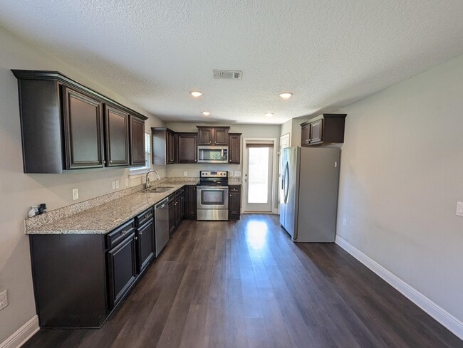 Building Photo - 5619 Charter Cir