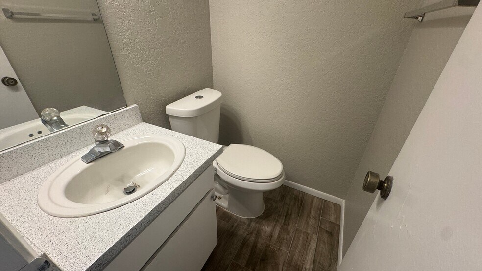 Building Photo - 3813 Coates Cir