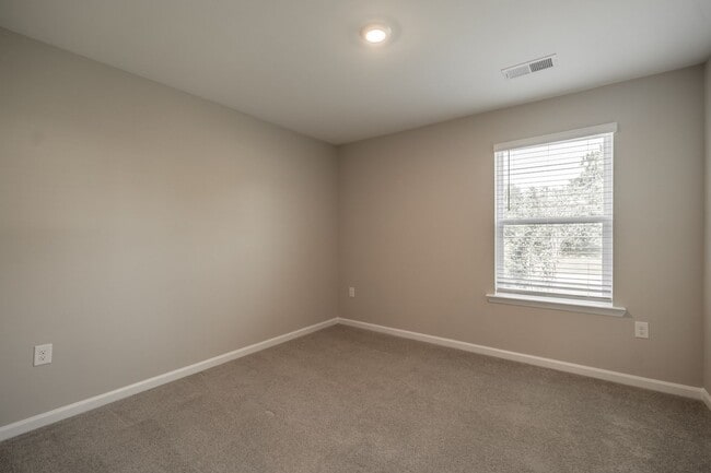 Building Photo - 103 Ashwood Wy