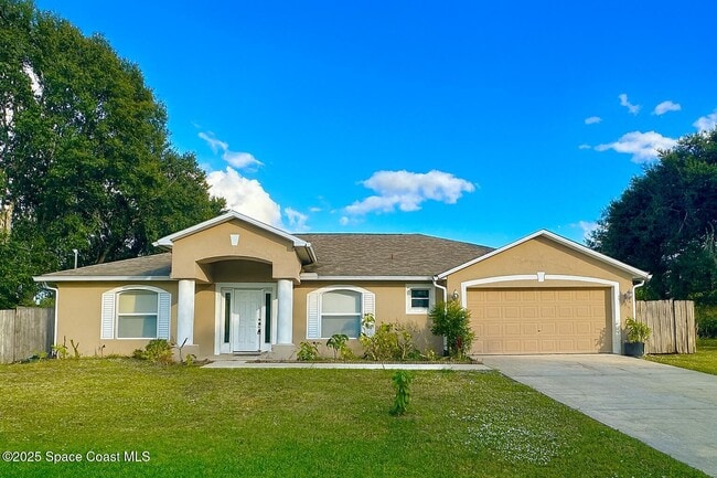 Primary Photo - 6415 Muller Ave