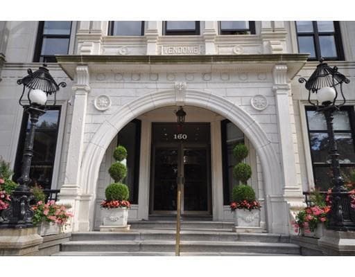 Building Photo - 151 Commonwealth Ave