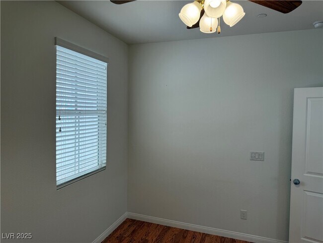 Building Photo - 946 Monte Etna Ave