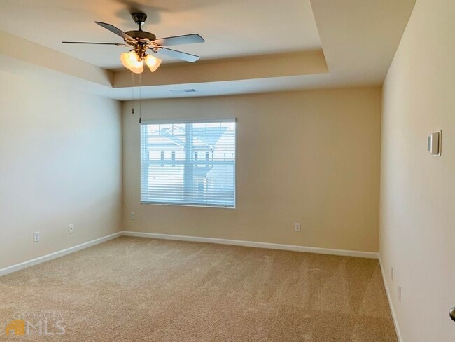 Building Photo - 49 Lauritsen Way