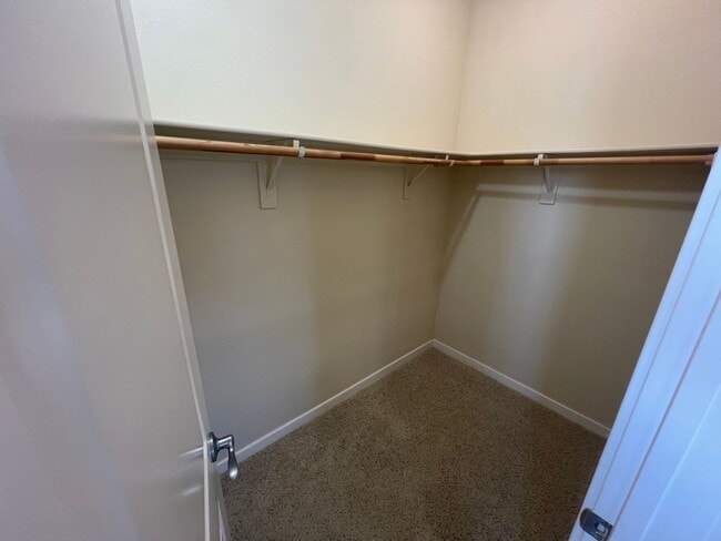Building Photo - Beautiful 3 bed 3.5 bath Townhouse with A/C in Mountain View. Blocks from Downtown.