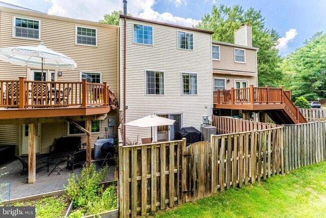 Building Photo - 2903 Bridgehampton Ct