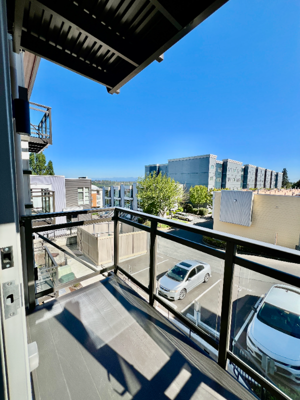 Building Photo - 2330 Yakima Ct