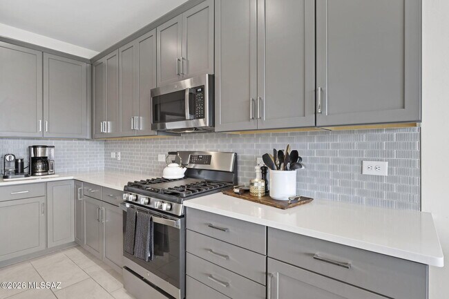 Building Photo - 10599 W Walker Brown Dr