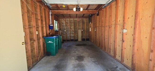 Building Photo - two-bedroom, two-bath condo in Nevada City