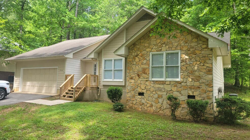Primary Photo - 7016 Cedar Rd