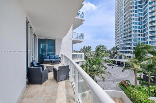 Building Photo - 50 South Pointe Dr