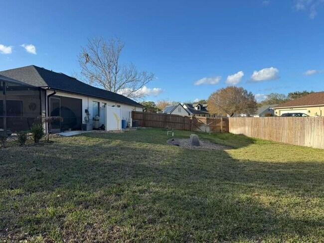 Building Photo - 2045 Jan Lan Blvd