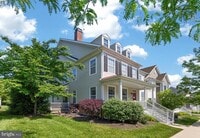 Building Photo - 121 Shilling Ave