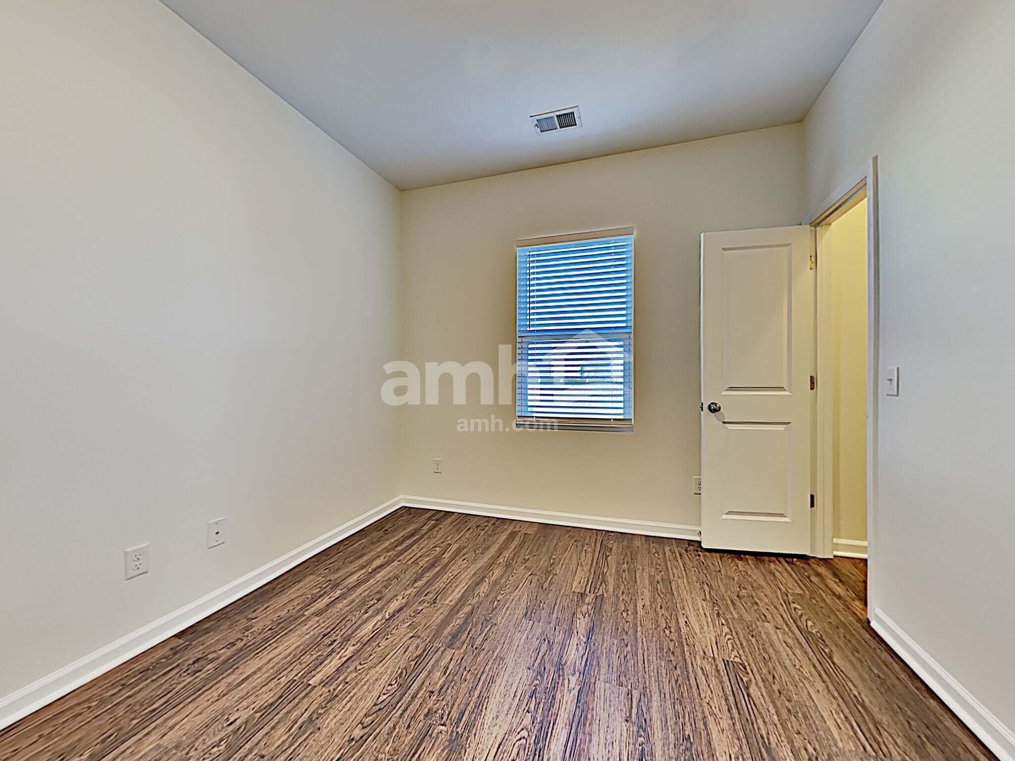 Building Photo - 334 Cantley Ct