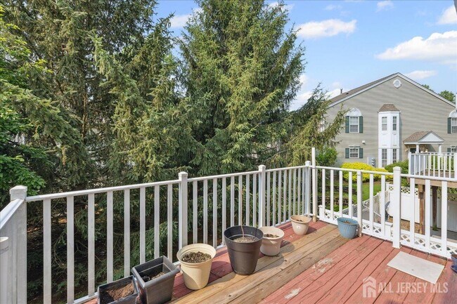 Building Photo - 302 Berkshire Dr