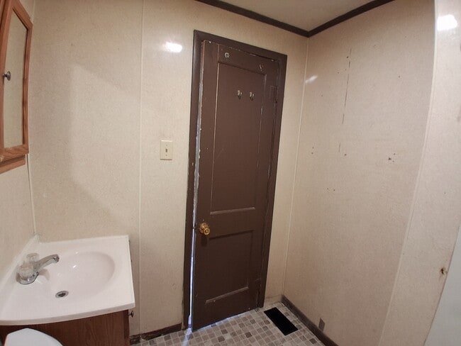 Building Photo - 134 S Griffin St