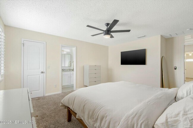 Building Photo - 3545 Tidal Marsh Dr