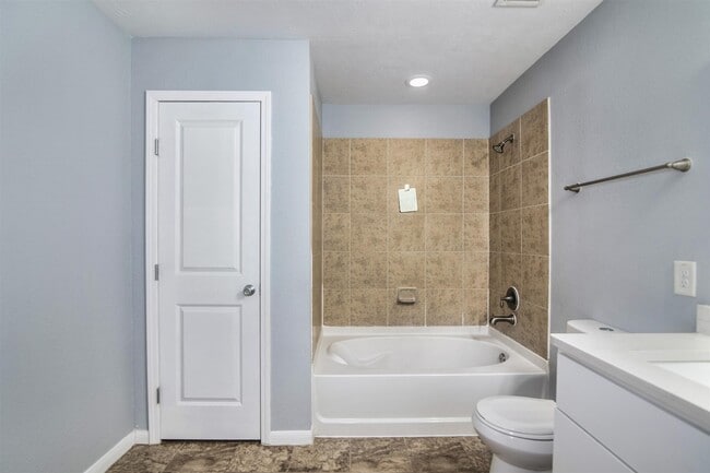 Building Photo - 10447 Harbor Canyon Dr