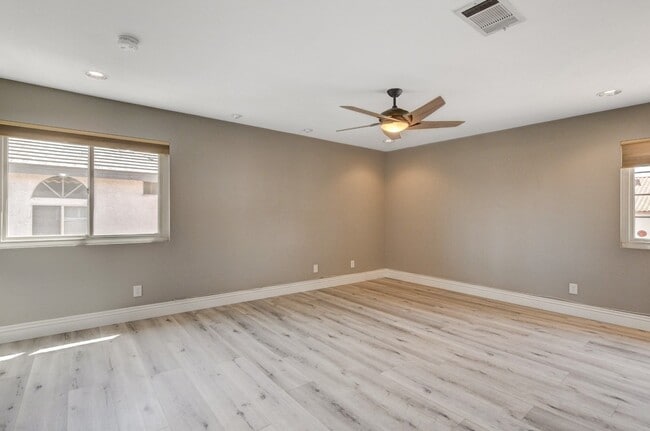 Building Photo - Gorgeous 4 Bedroom, 2 Story Home with a Beautiful Pool in the Lakes!