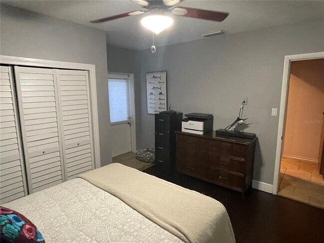 Building Photo - 5020 Brywill Cir